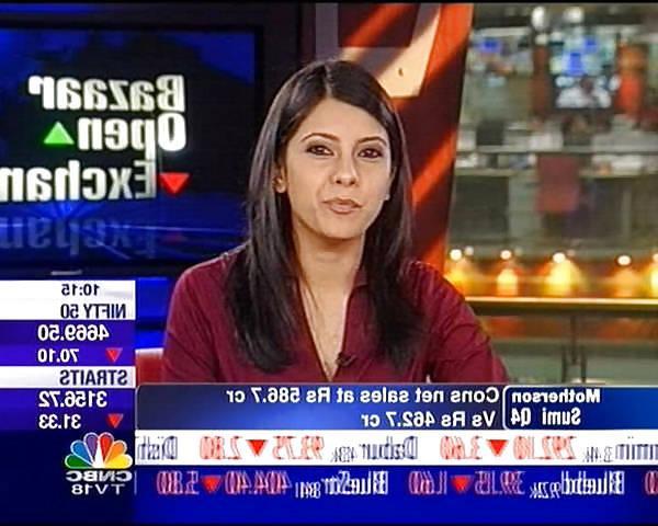 22P Sexy news reporters