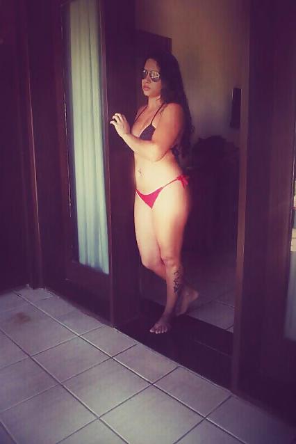 23P Sexy latina