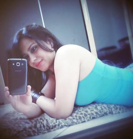 23P Sexy latina