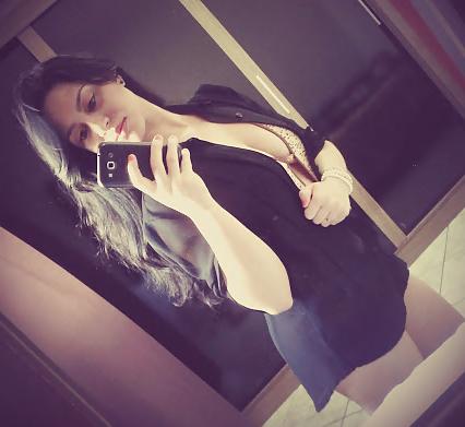 23P Sexy latina