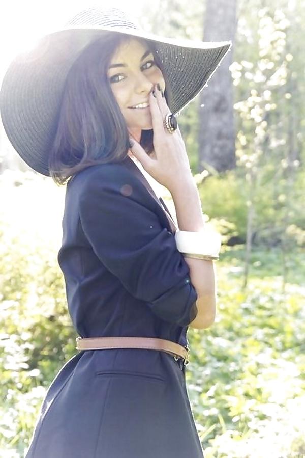 25P Russian girls from social networks 50