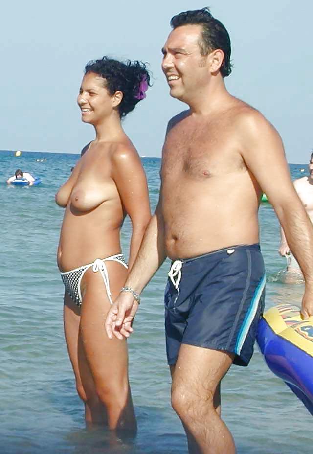 20P Small empty saggy breasts 5