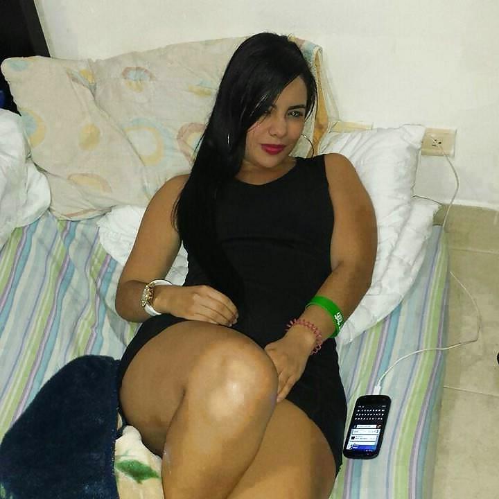 25P Lusty latina's