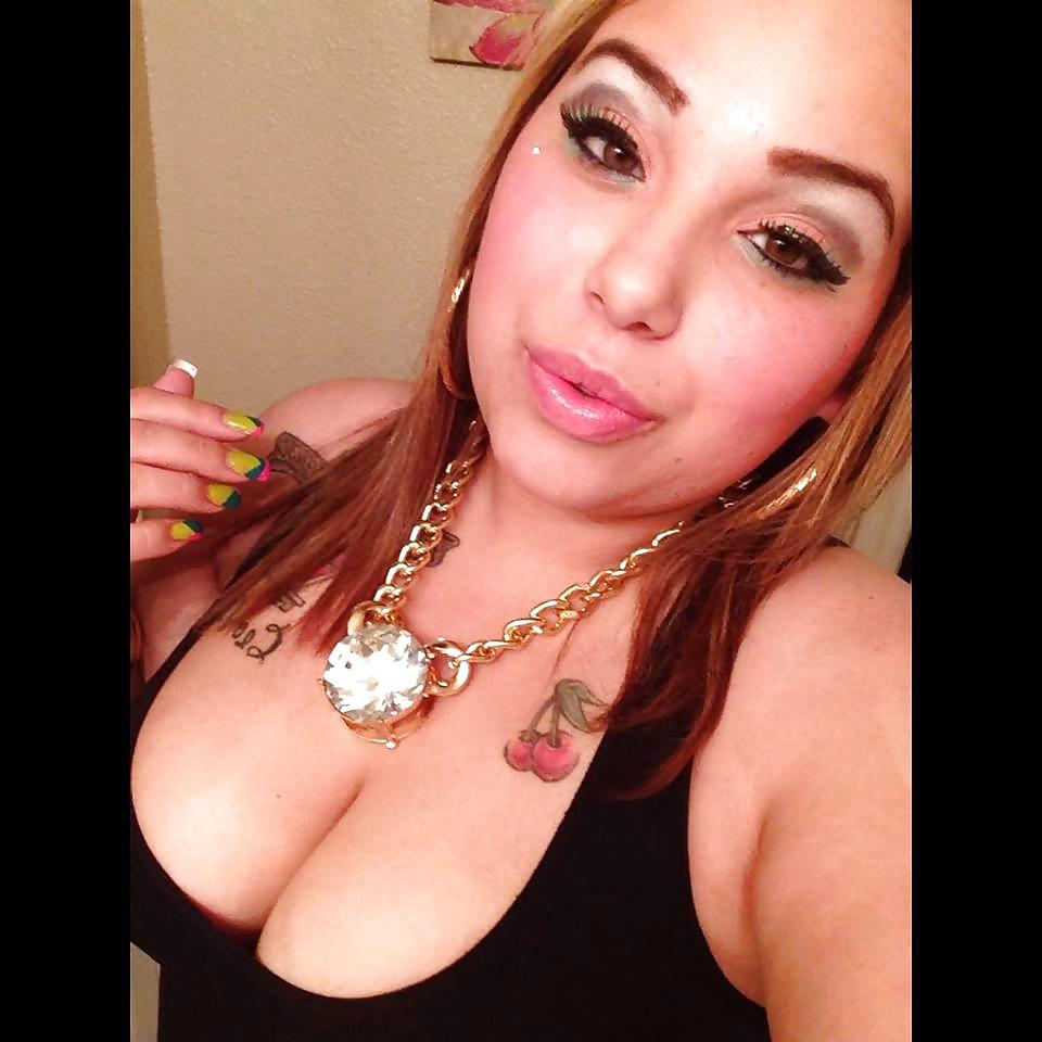25P Lusty latina's