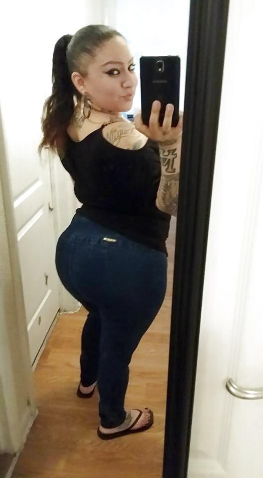 25P Lusty latina's