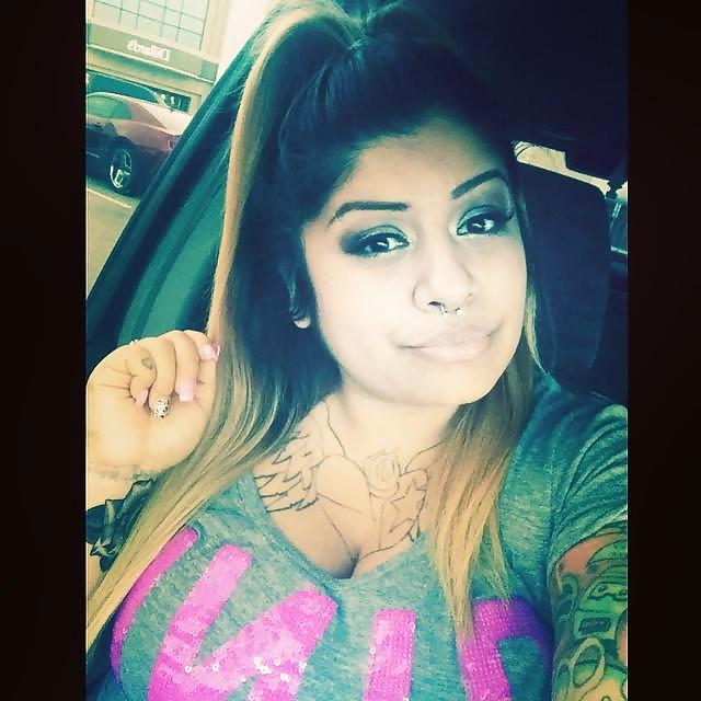 25P Lusty latina's
