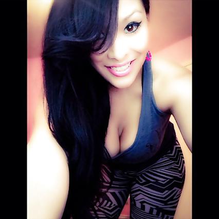 25P Latina milf perfection