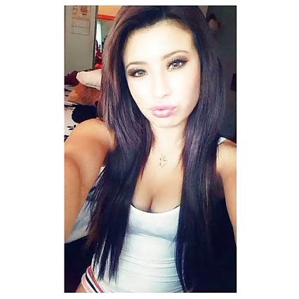 25P Latina milf perfection