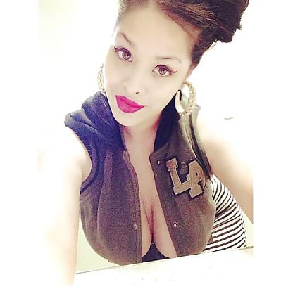 25P Latina milf perfection