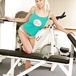 10P Geile Fotzen im Fitnessstudio 7