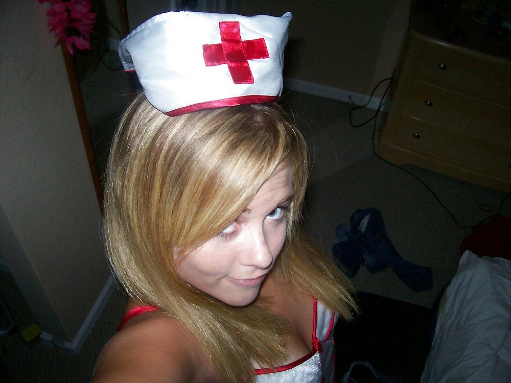 8P Sexy amateur nurse