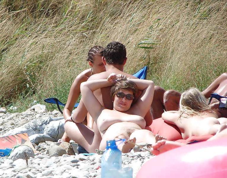 25P Nudist beach Fun