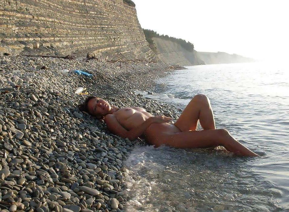 25P Nudist beach Fun