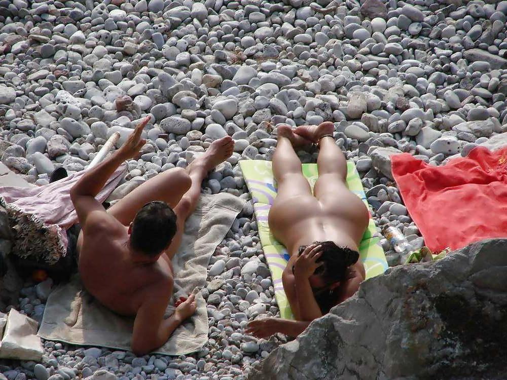 25P Nudist beach Fun