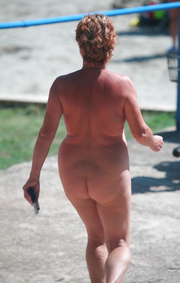 25P Mature Nudist Ladies 2