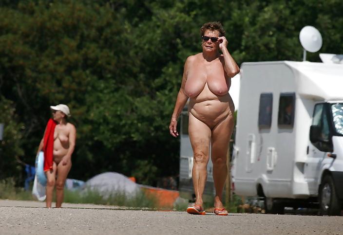 25P Mature Nudist Ladies 2