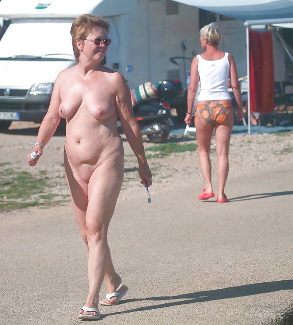 25P Mature Nudist Ladies 2