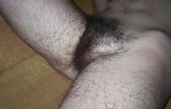 25P Women with hairy legs