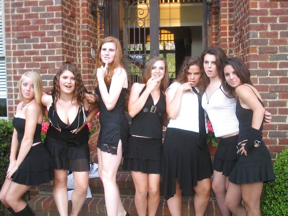 25P School girls 4 fun