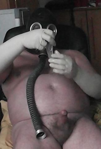 5P Wanking in Gasmask