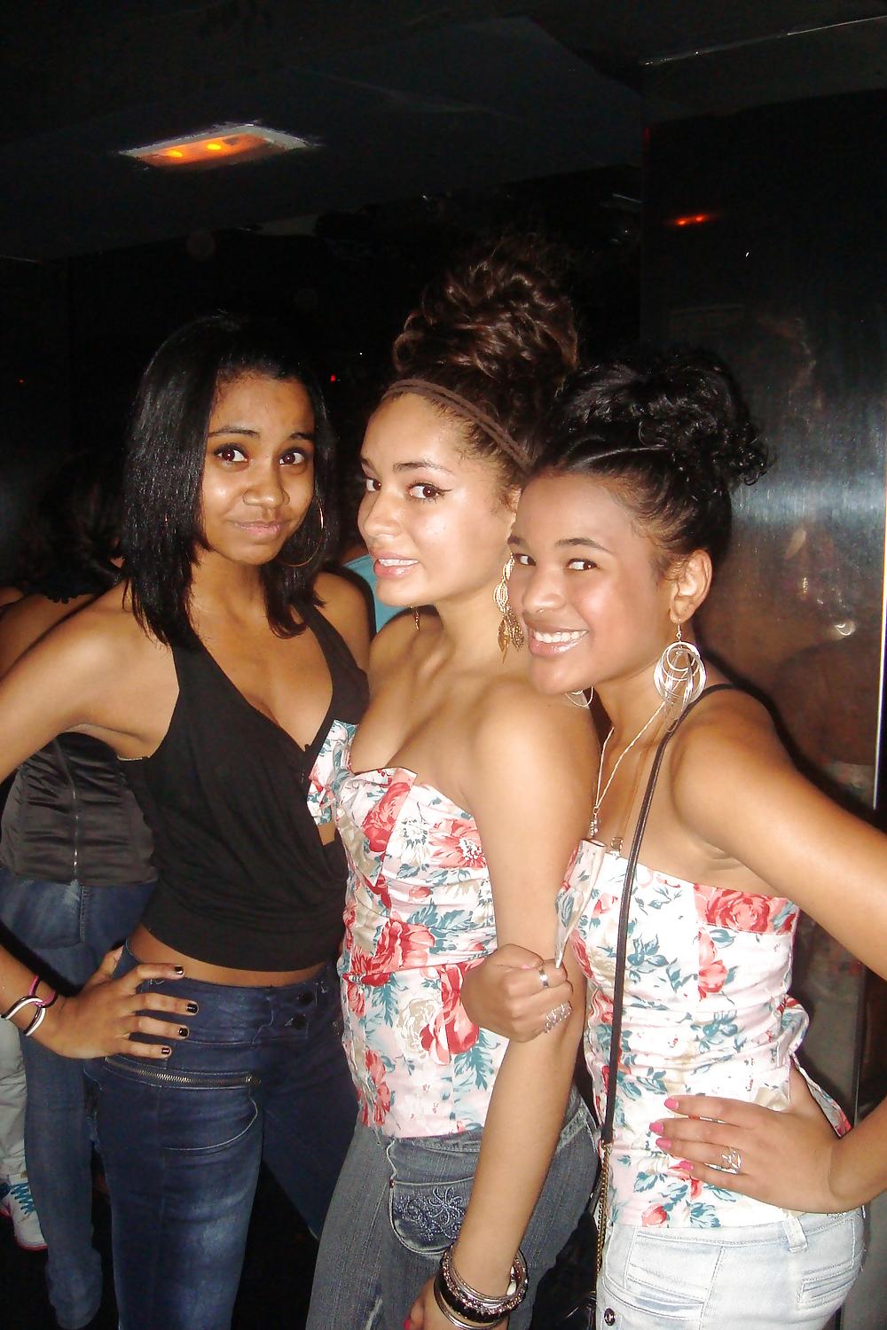 17P Latinas bonitas