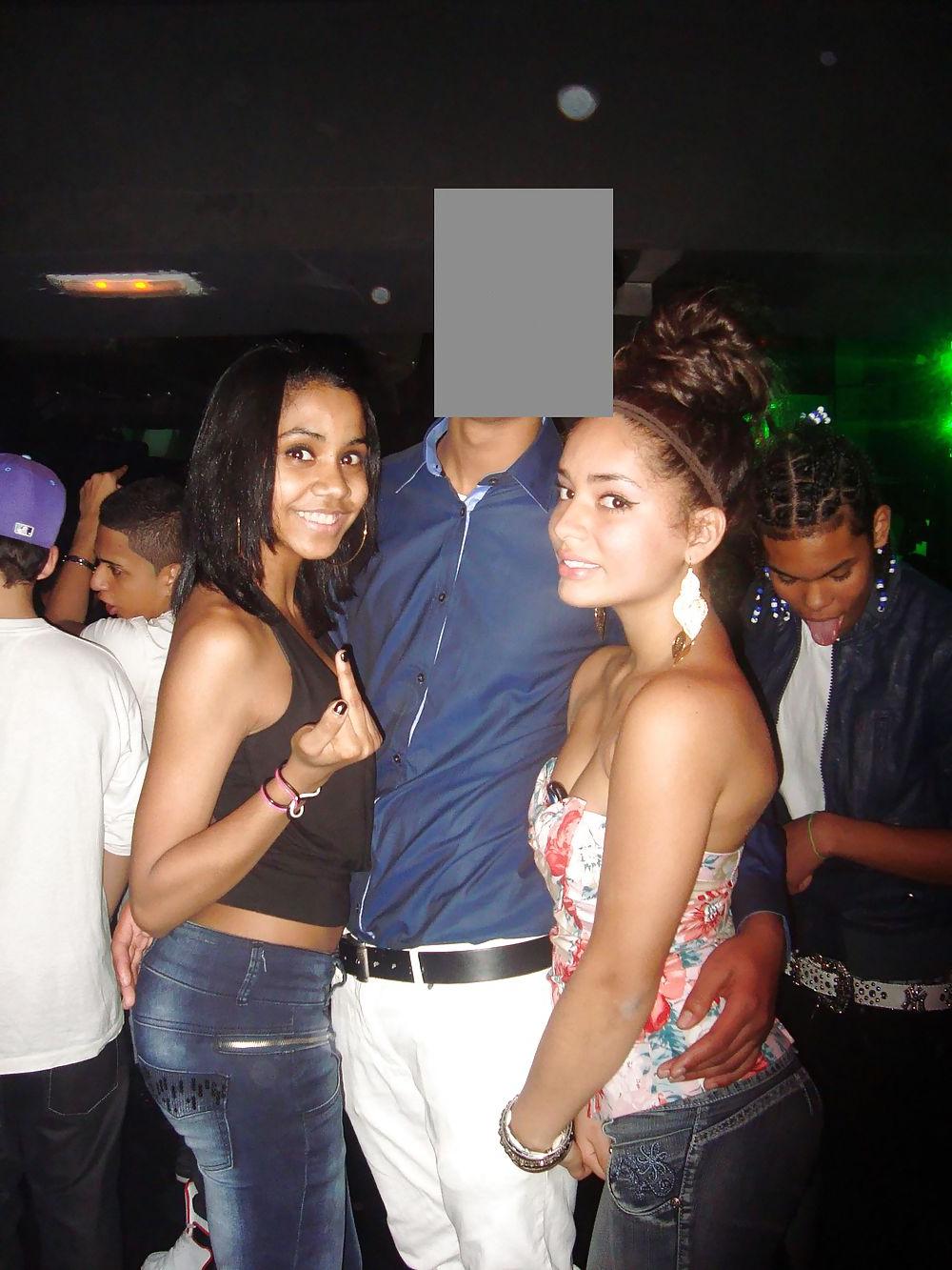 17P Latinas bonitas