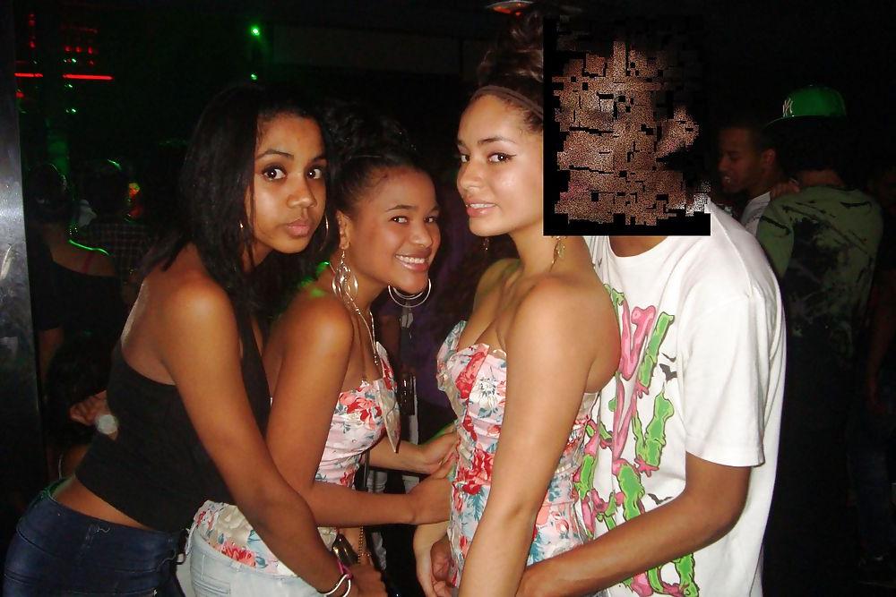 17P Latinas bonitas