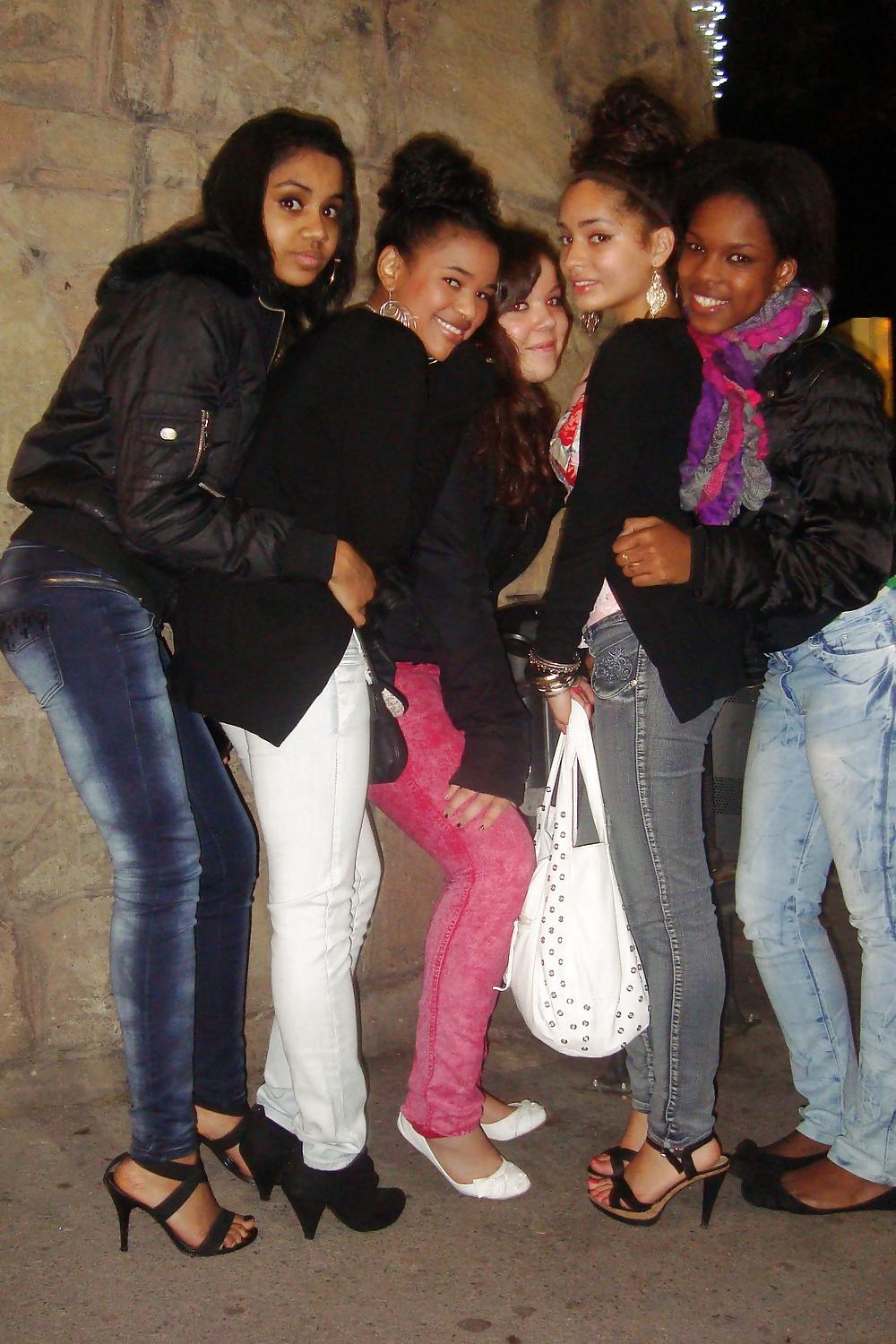 17P Latinas bonitas