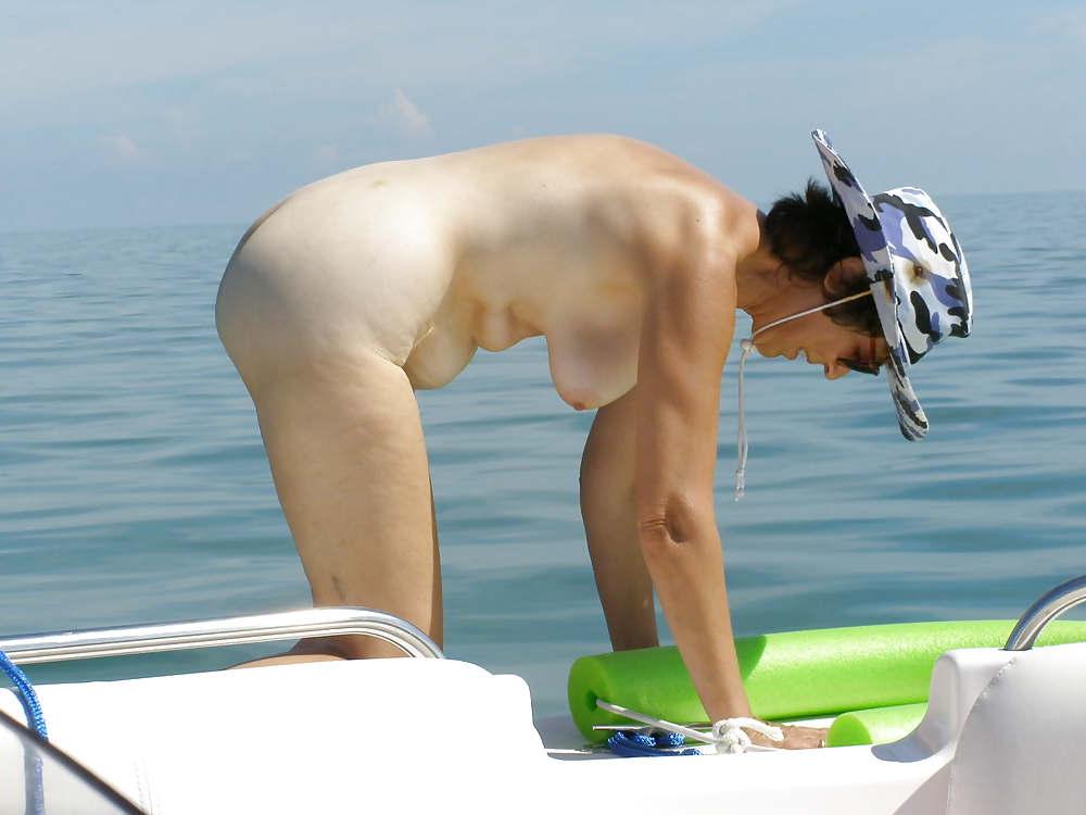 25P Mature Nudist Ladies 20