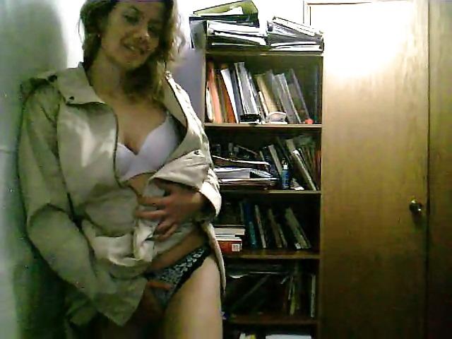 25P Slutty me puta
