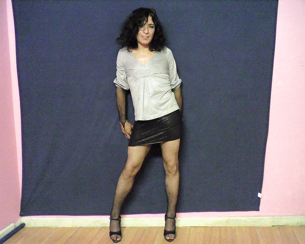 19P Fishnet stockings