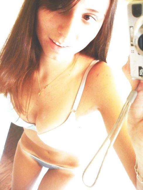25P Sweet Amateur Girl