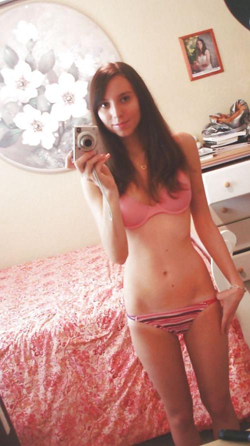 25P Sweet Amateur Girl