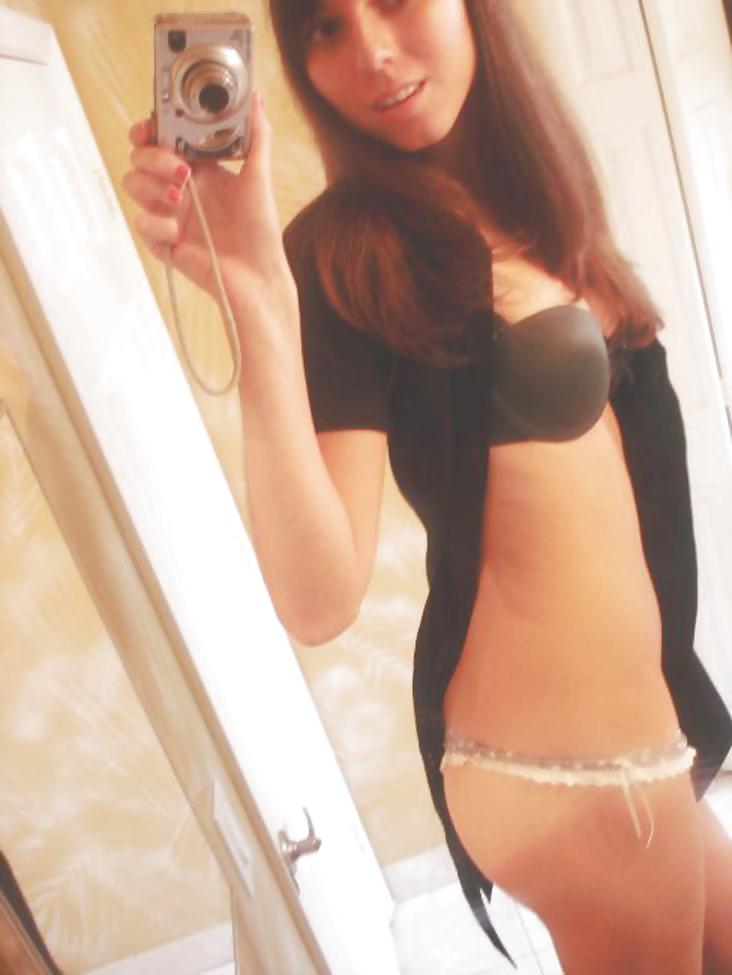 25P Sweet Amateur Girl