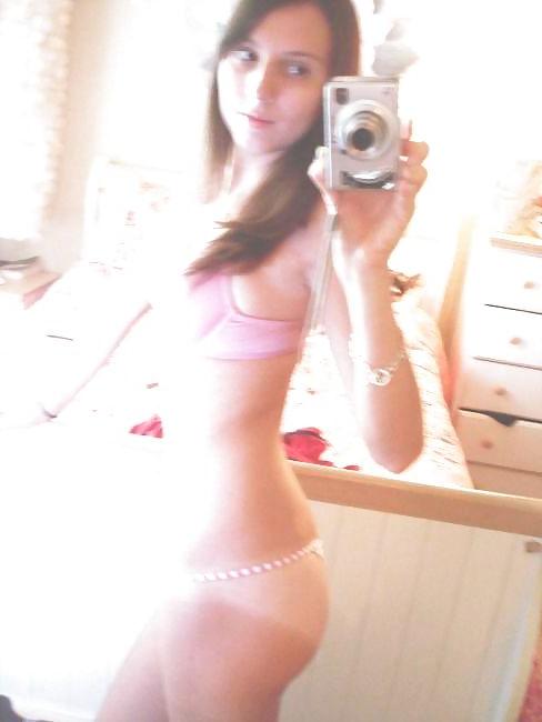 25P Sweet Amateur Girl