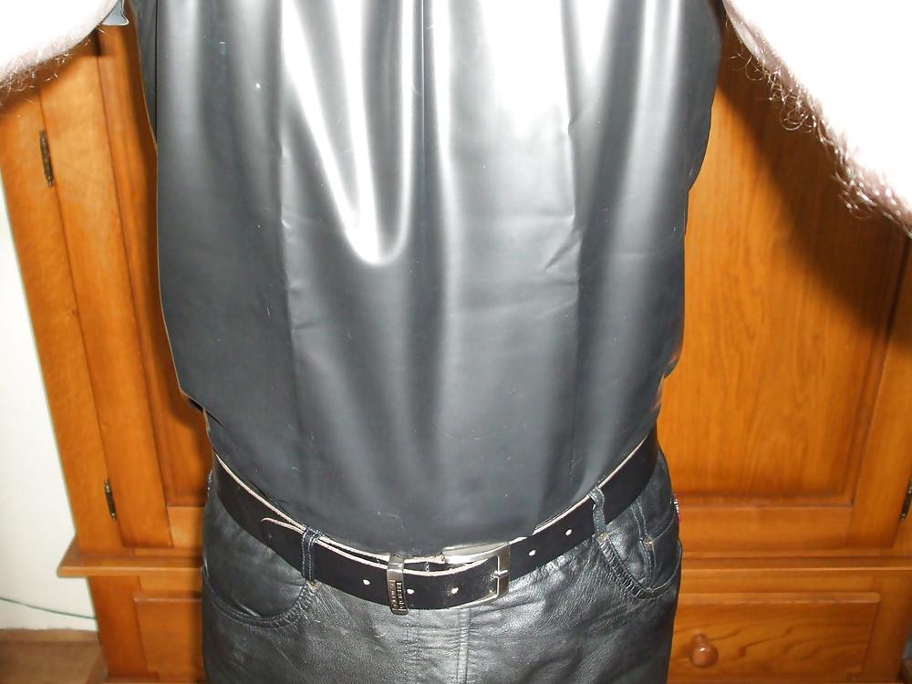 6P Leather and latex