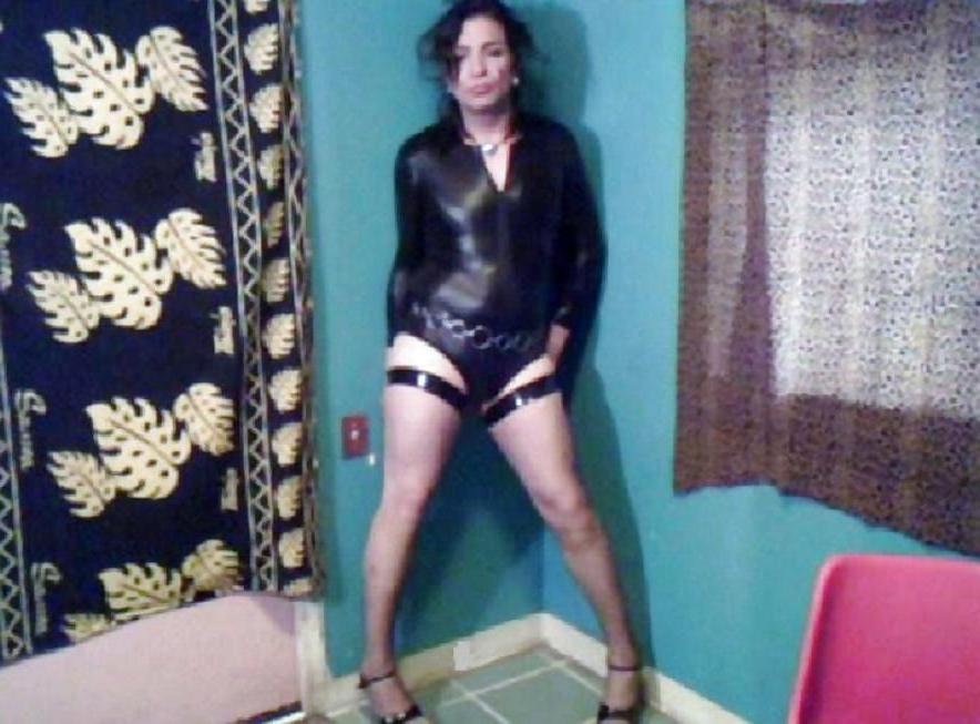 15P Black latex bodysuit
