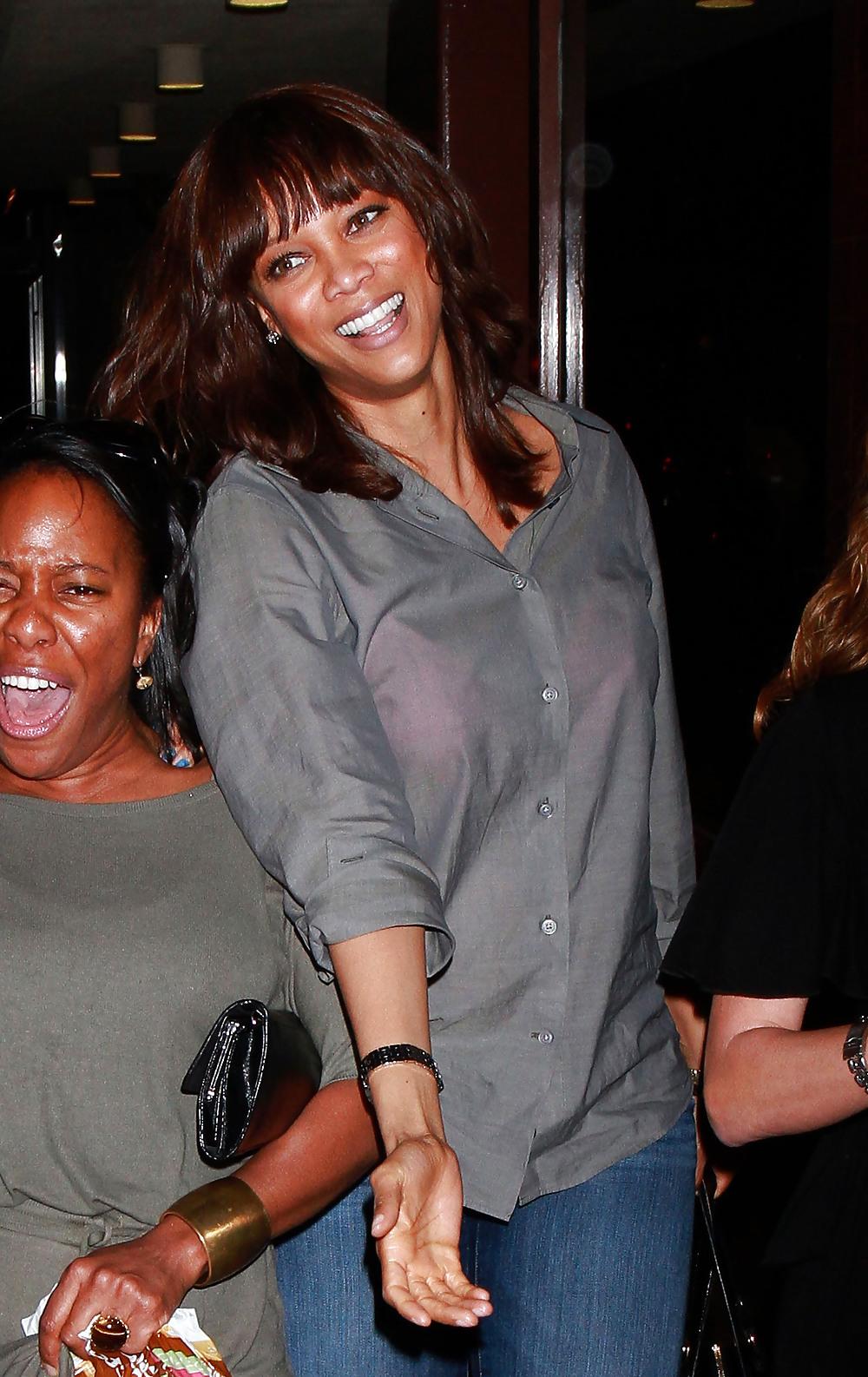23P Tyra Banks attends her high school reunion Cheesecake Fac
