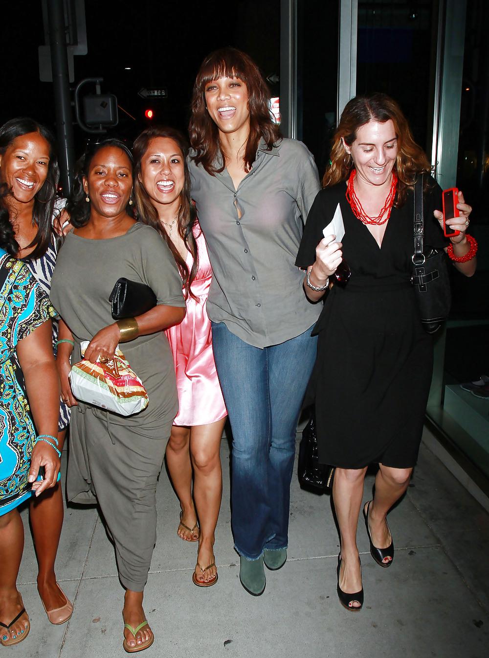 23P Tyra Banks attends her high school reunion Cheesecake Fac