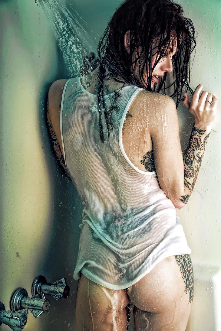 25P Photoshop fun  ( Wet t-shirt )