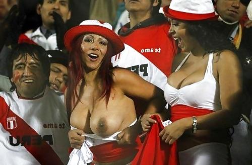 25P Seios naturais maravilhosos - Beautiful natural breasts