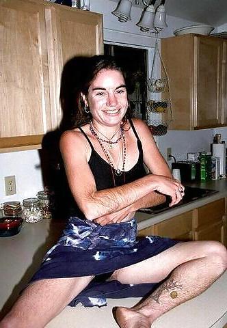 14P Women with hairy legs