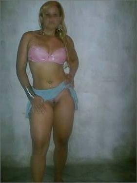 25P Vestidas e muito gostosas - Dressed and very hot
