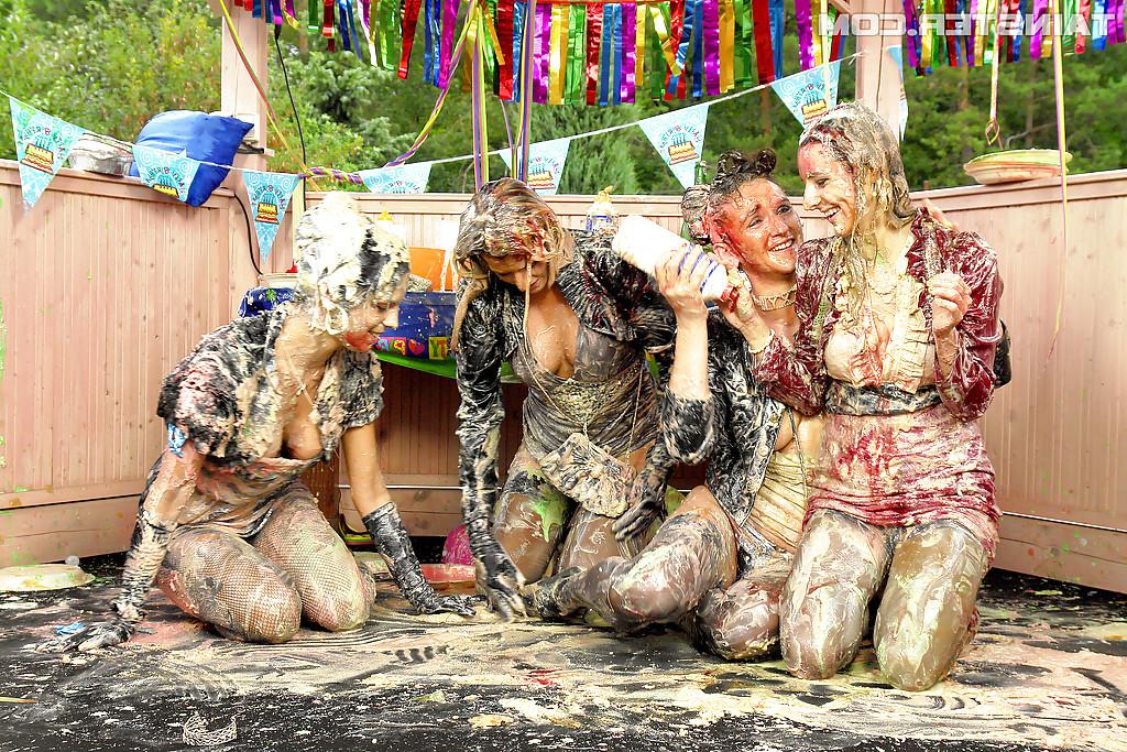 16P Fetish babe Alyssia Loop is into messy foodplay party with her friends