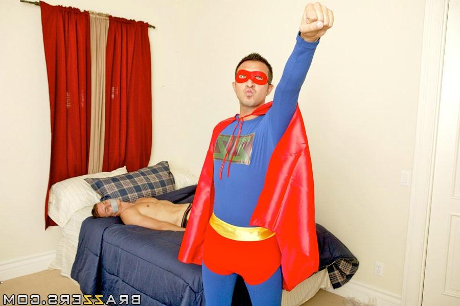 16P Blindfolded blonde Jennifer Adams fucks in a superhero costume
