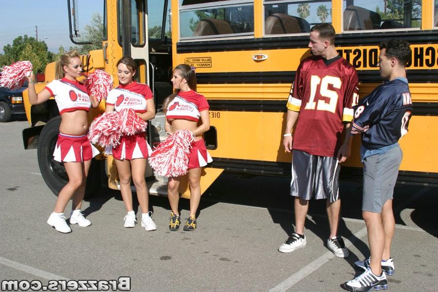 16P Three slutty cheerleaders starting a fervent orgy in the school bus