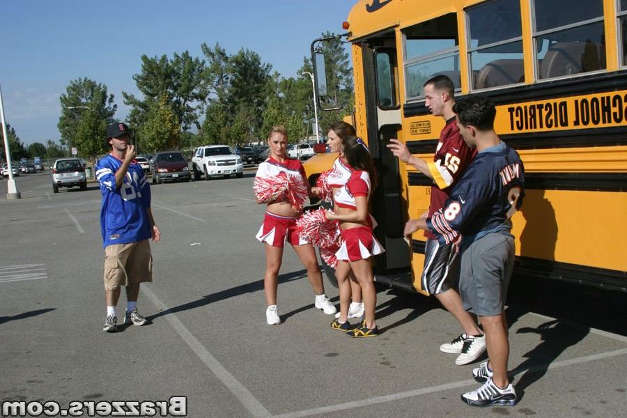 16P Three slutty cheerleaders starting a fervent orgy in the school bus