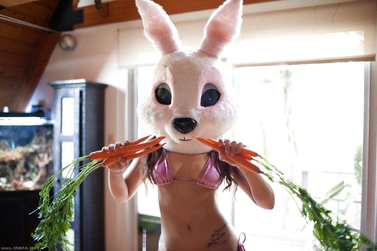 15P Topless chick Gabriella Paltrova flaunting nice tits in cosplay bunny head