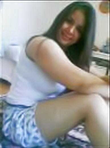 14P Arabic girl tits
