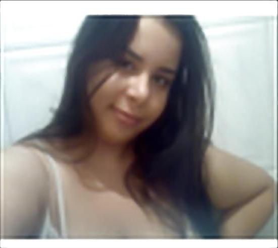 14P Arabic girl tits